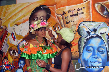 Murielle Leconte Et Sa Maquilleuse - Haiti Star Parade