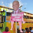 Gonaives Kanaval 2014 - Marionette President Martelly... Prezidan Tet Kale