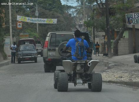PHOTO: Haiti Kanaval 2015 - Moun sou moto, Moun sou Machin, yo pwal nan Kanaval